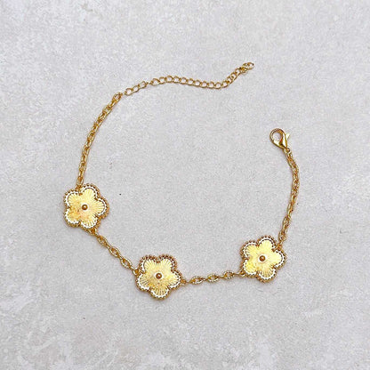 PULSEIRA 3 FLORES PLISSADO TREVO